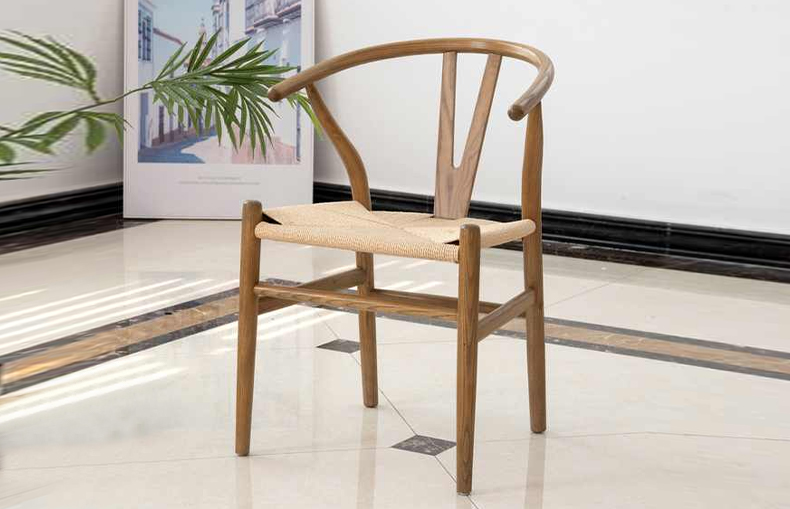 Solid Style Dining Chair