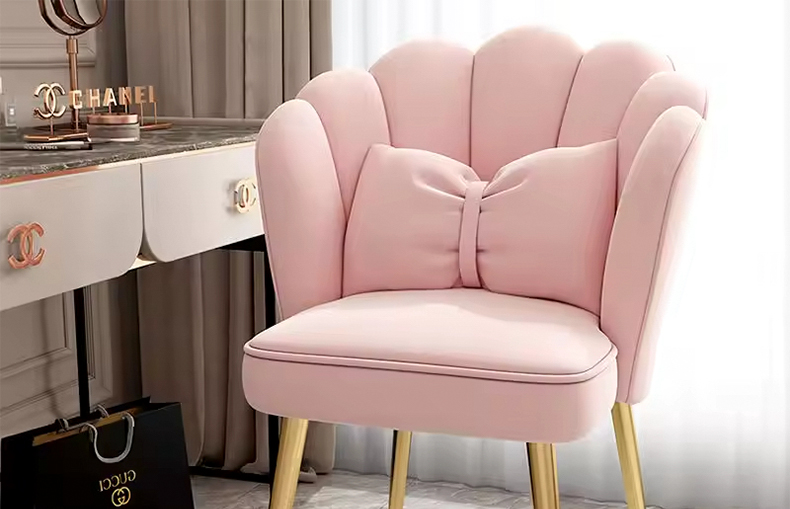 select dining chair set with wood legs for your dining room