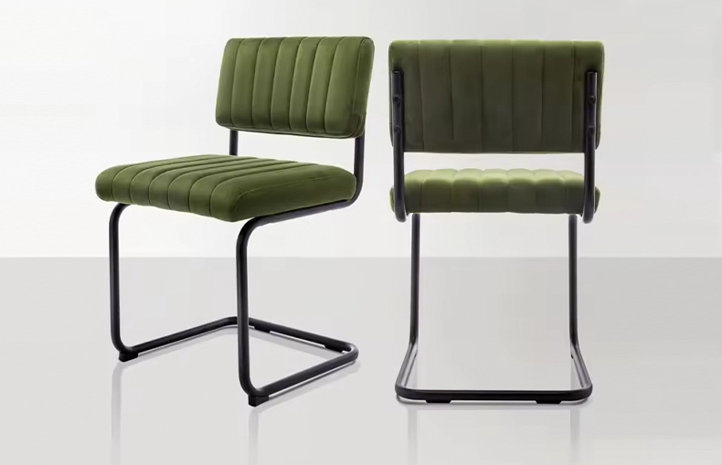 Elegant dining chair with cantilever metal legs