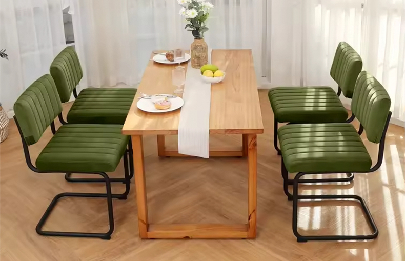 Luxurious velvet dining chair with sleek design