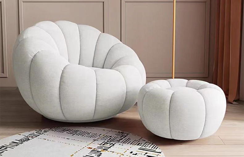 leisure chair with curved armrest